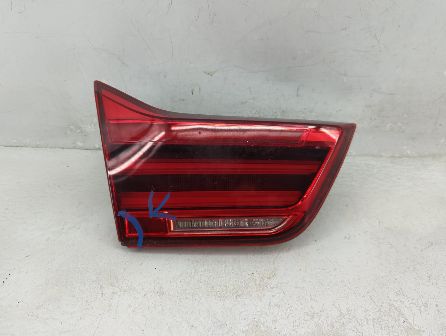2018-2020 Bmw 430i Tail Light Assembly Driver Left OEM P/N:7426053 Fits Fits 2018 2019 2020 OEM Used Auto Parts - Oemusedaut