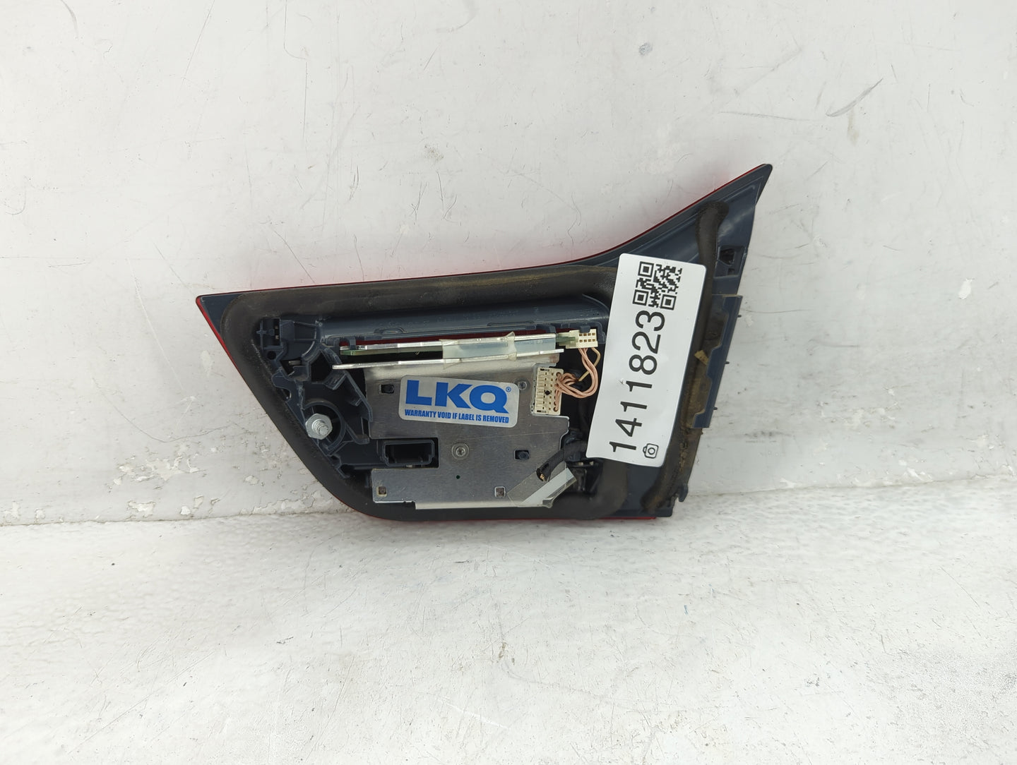 2018-2020 Bmw 430i Tail Light Assembly Driver Left OEM P/N:7426053 Fits Fits 2018 2019 2020 OEM Used Auto Parts - Oemusedaut