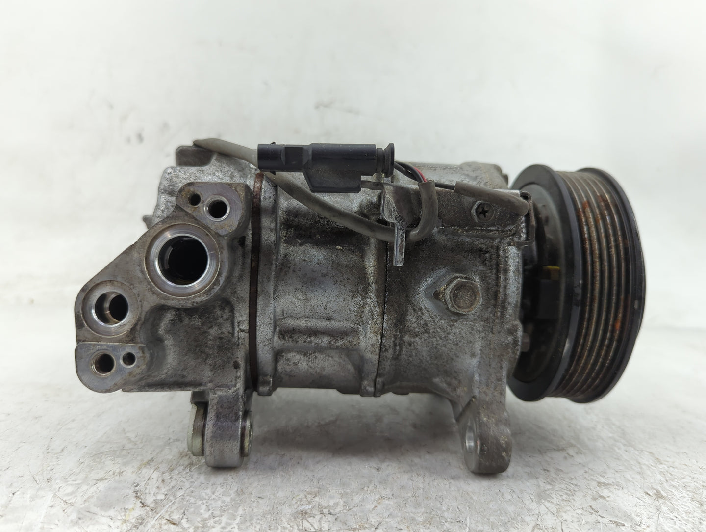 2017-2020 Bmw 430i Air Conditioning A/c Ac Compressor Oem - Oemusedautoparts1.com