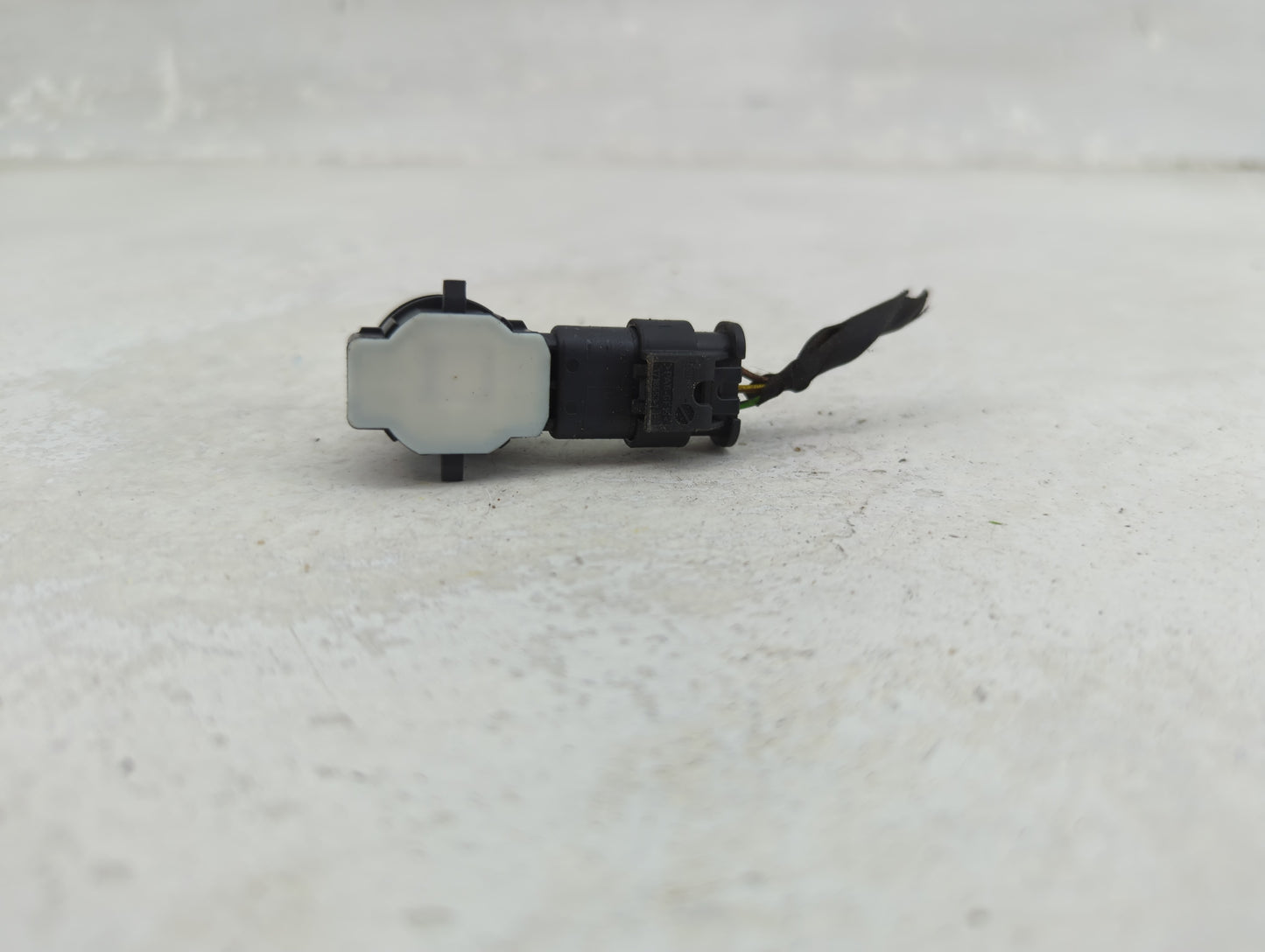 Park Assist Sensor - Oemusedautoparts1.com