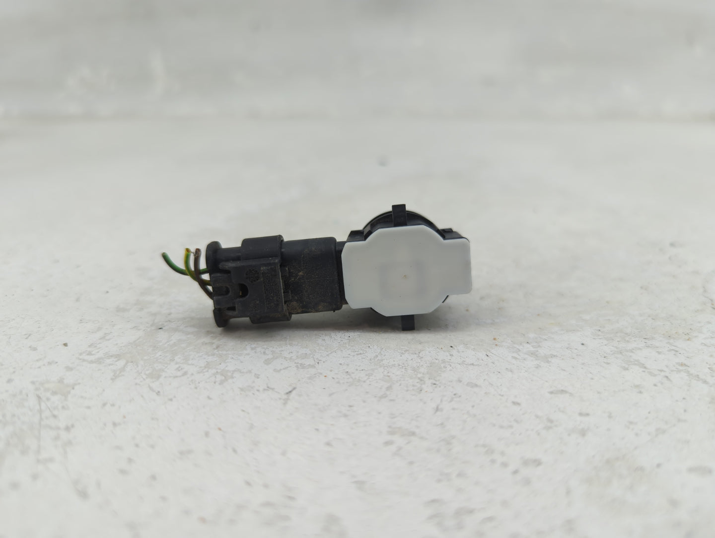 Park Assist Sensor - Oemusedautoparts1.com