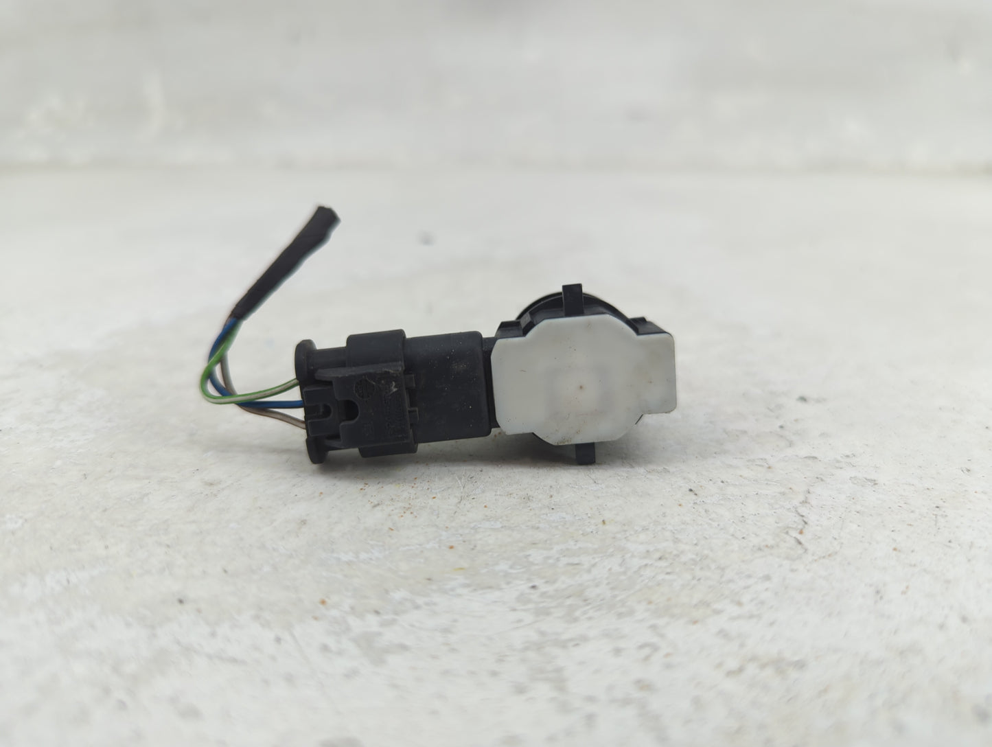 2018 Bmw 430i Front Park Assist Sensor Blue 1456881 - Oemusedautoparts1.com