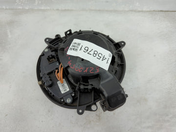 2017-2020 Bmw 430i Heater AC Blower Motor P/N:9319919-01 T954493-A Fits Fits 2012 2013 2014 2015 2016 2017 2018 2019 2020 2021 OEM Used Auto Parts