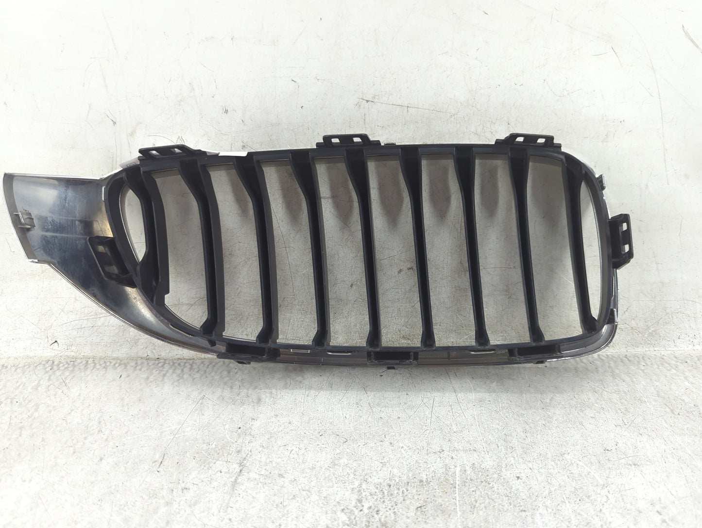 2017-2020 Bmw 430i Front Grille Bumper Not Included - Oemusedautoparts1.com