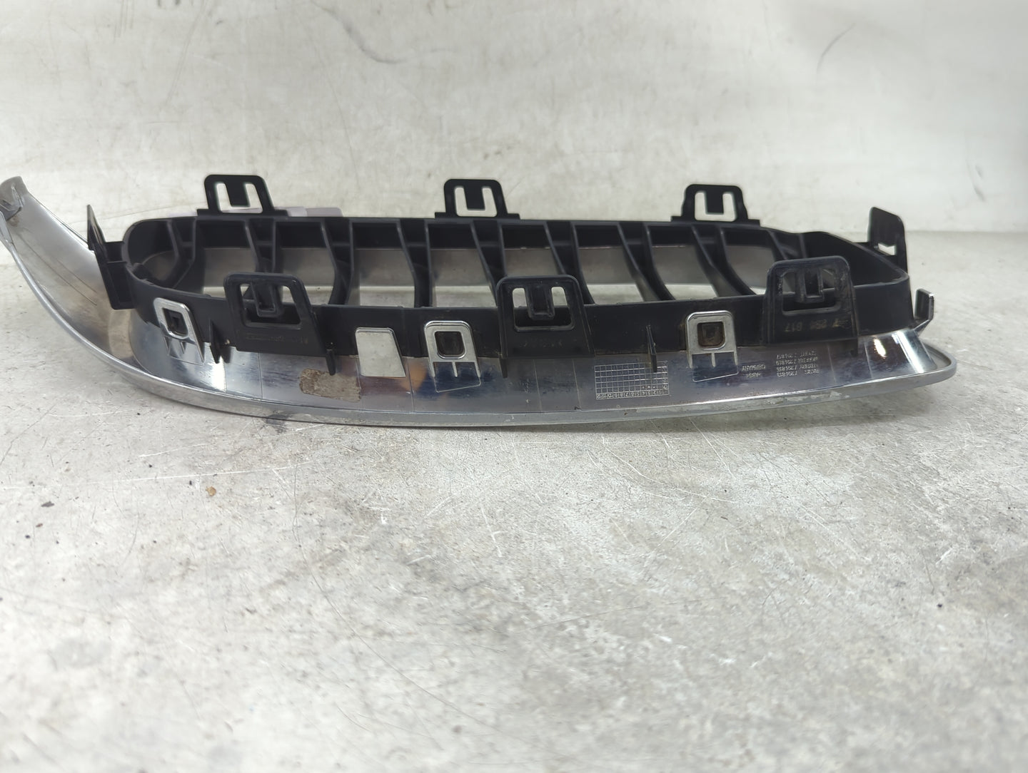 2017-2020 Bmw 430i Front Grille Bumper Not Included - Oemusedautoparts1.com