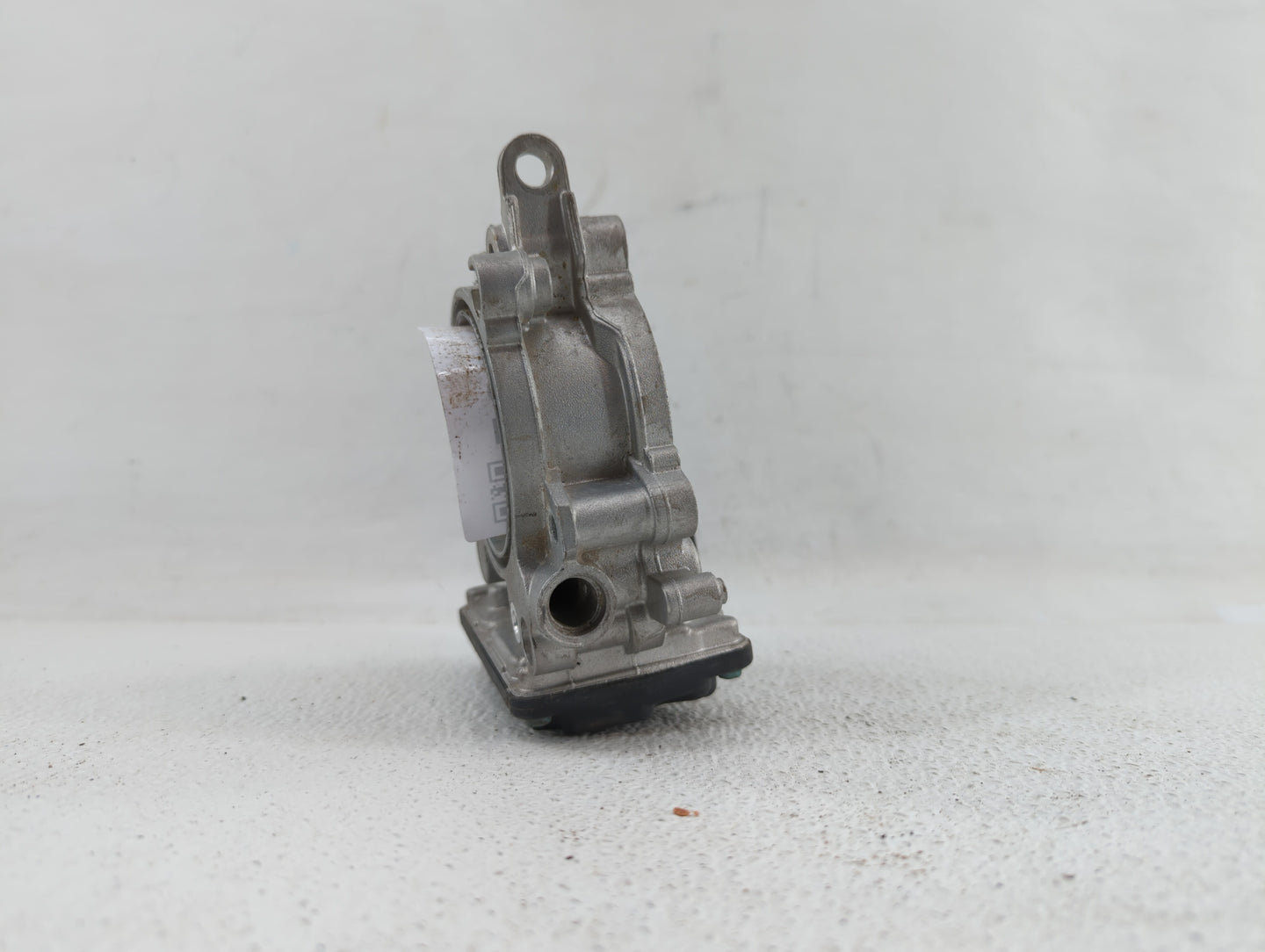 2017-2019 Bmw 430i Throttle Body P/N:8 601 651 Fits Fits 2016 2017 2018 2019 OEM Used Auto Parts - Oemusedautoparts1.com