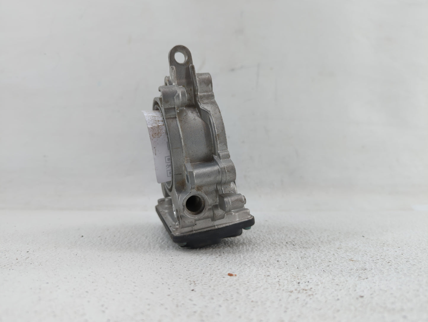 2017-2019 Bmw 430i Throttle Body P/N:8 601 651 Fits Fits 2016 2017 2018 2019 OEM Used Auto Parts - Oemusedautoparts1.com