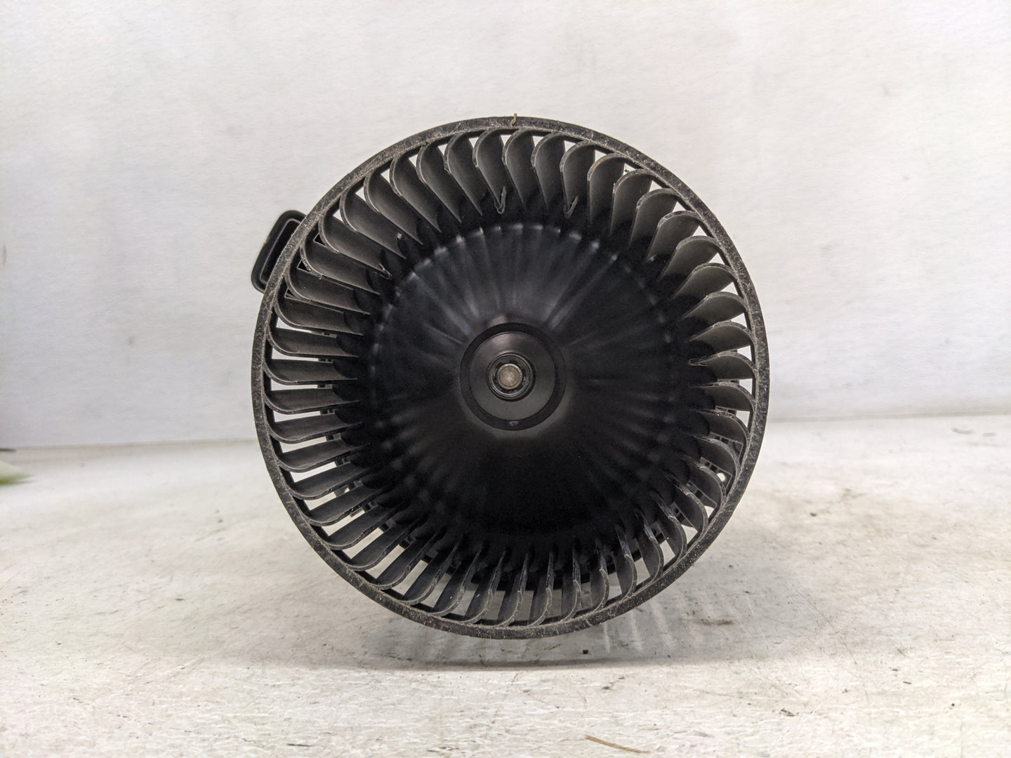 2018 Bmw 530 Heater AC Blower Motor P/N:F011500123 0130309508, DK409007 Fits OEM Used Auto Parts - Oemusedautoparts1.com