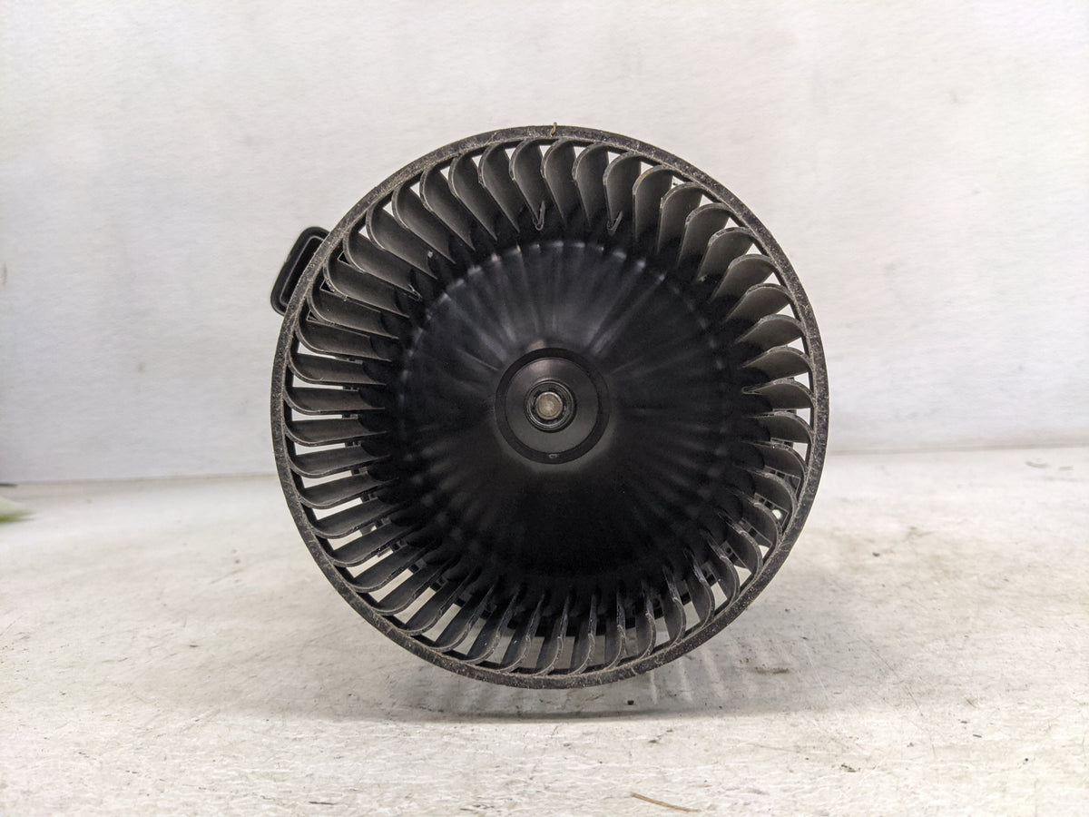 2018 Bmw 530 Heater AC Blower Motor P/N:F011500123 0130309508, DK409007 Fits OEM Used Auto Parts - Oemusedautoparts1.com