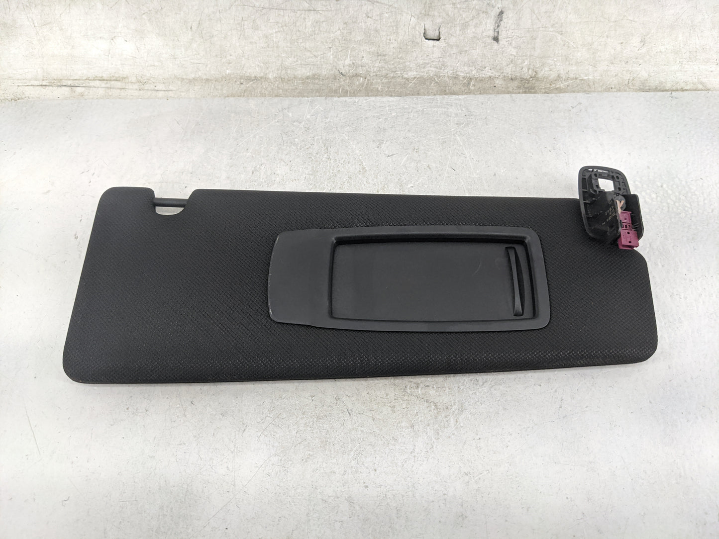 2017-2020 Bmw 530 Sun Visor Shade Replacement Passenger Right Mirror Fits Fits 2017 2018 2019 2020 OEM Used Auto Parts - Oem