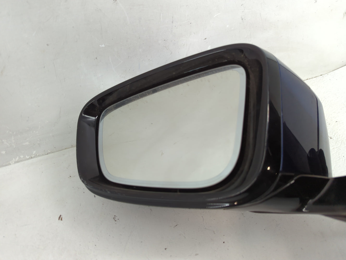 2017-2020 Bmw 530i Side Mirror Replacement Driver Left View Door Mirror P/N:F0184101U668B Fits Fits 2017 2018 2019 2020 OEM 