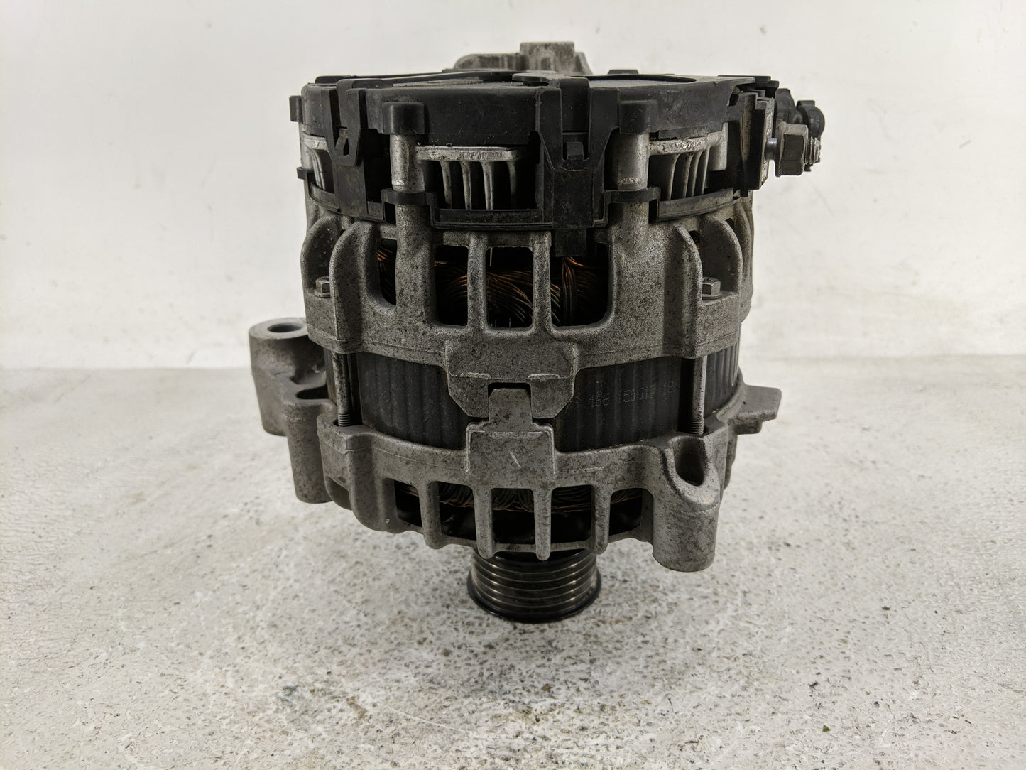 2017-2020 Bmw 530i Alternator Replacement Generator Charging Assembly Engine OEM P/N:0 125 814 004 Fits OEM Used Auto Parts 