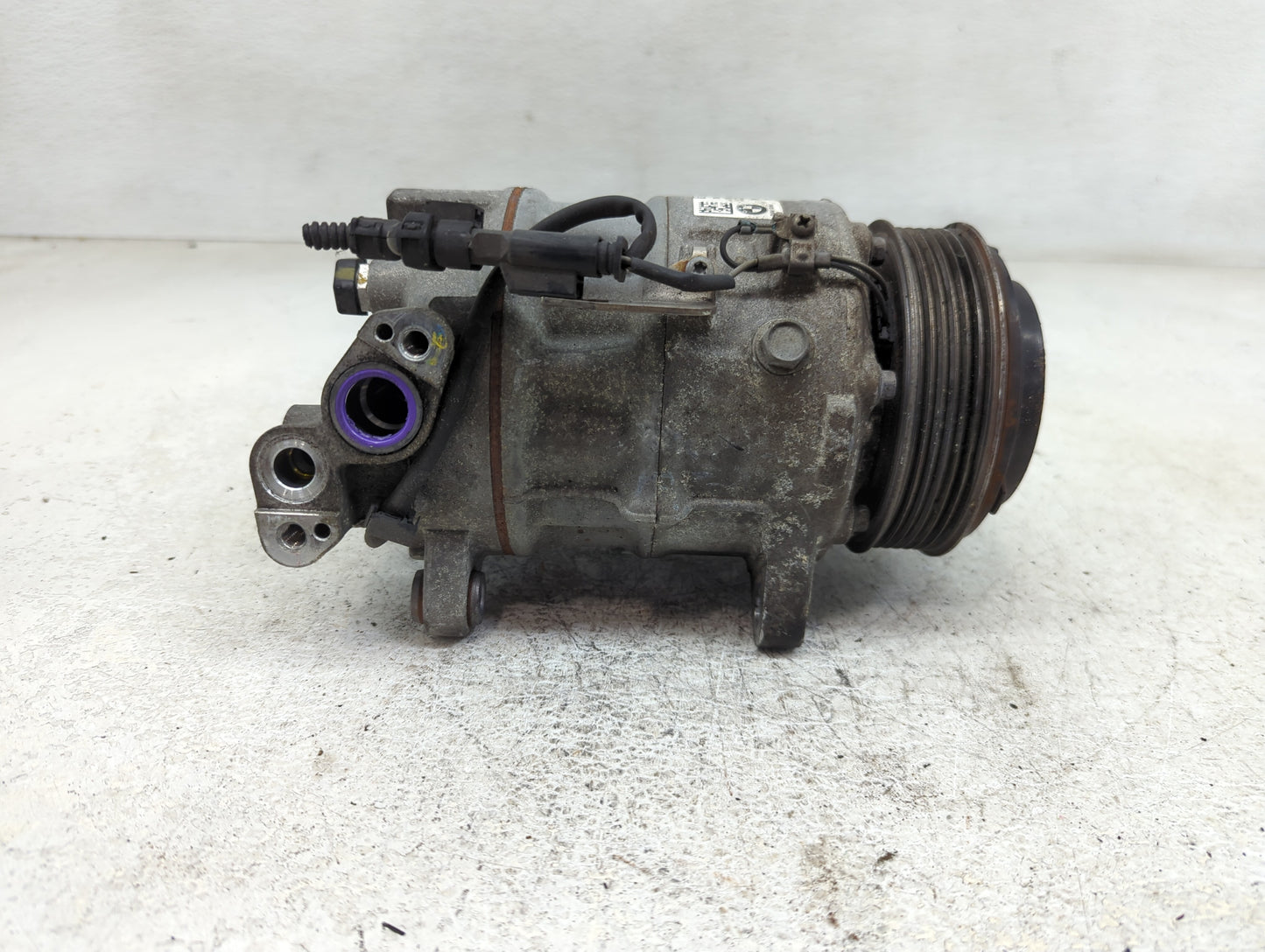 2017-2019 Bmw 530i Air Conditioning A/c Ac Compressor Oem - Oemusedautoparts1.com