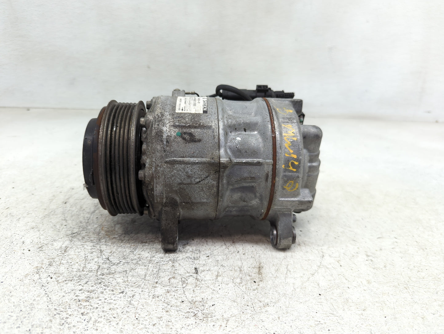 2017-2019 Bmw 530i Air Conditioning A/c Ac Compressor Oem - Oemusedautoparts1.com