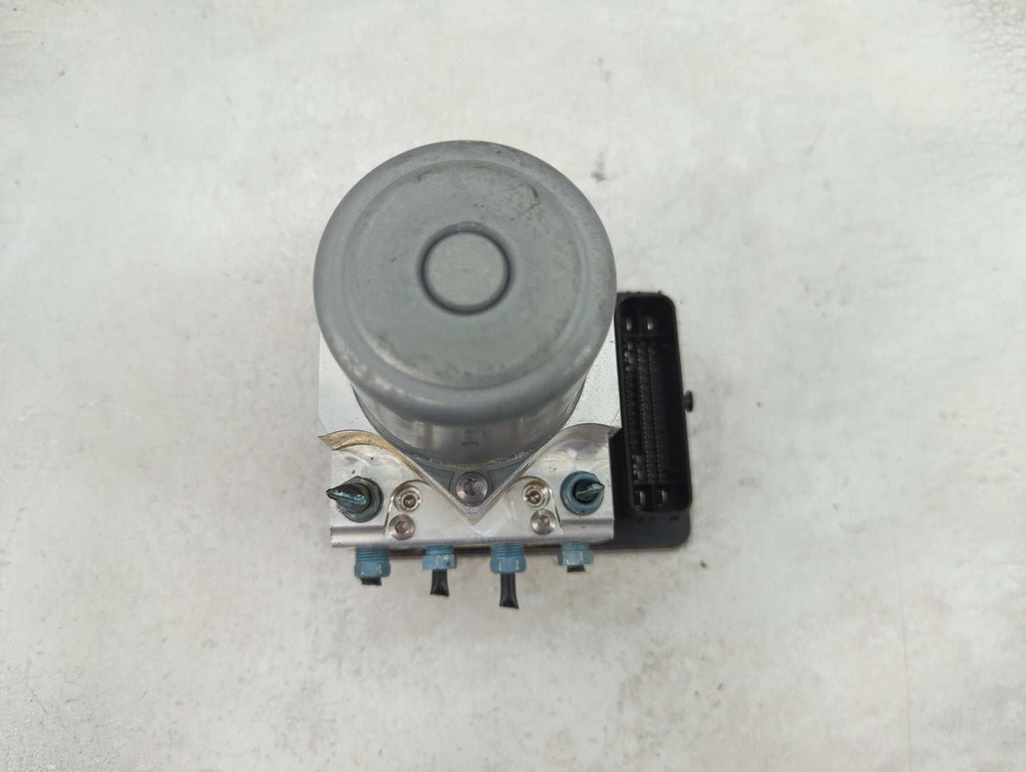 2018-2020 Bmw 530i ABS Pump Control Module Replacement P/N:S68073210 Fits Fits 2017 2018 2019 2020 2021 OEM Used Auto Parts 