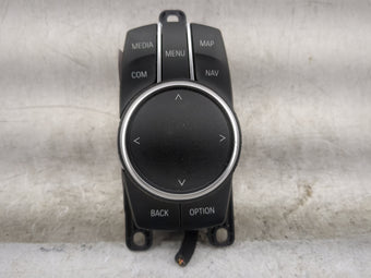 compare product 2018 Bmw 530i Radio Control Panel