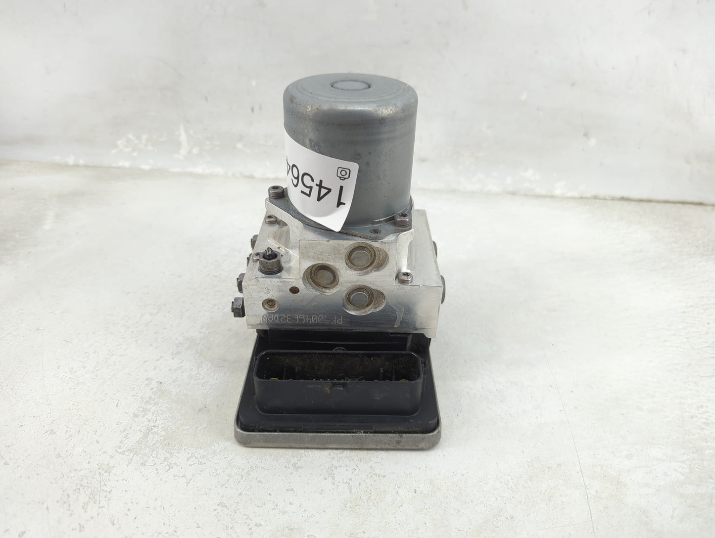 2018-2020 Bmw 530i ABS Pump Control Module Replacement P/N:6896980 01 S68073210 Fits Fits 2017 2018 2019 2020 2021 OEM Used 