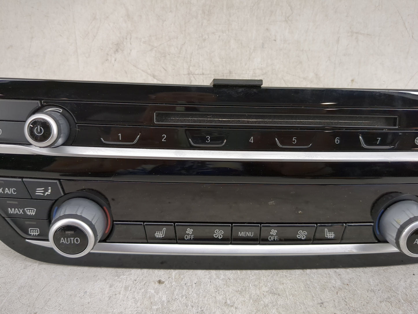2017-2020 Bmw 530i Climate Control Module Temperature AC/Heater Replacement P/N:6826846-01 Fits Fits 2017 2018 2019 2020 OEM