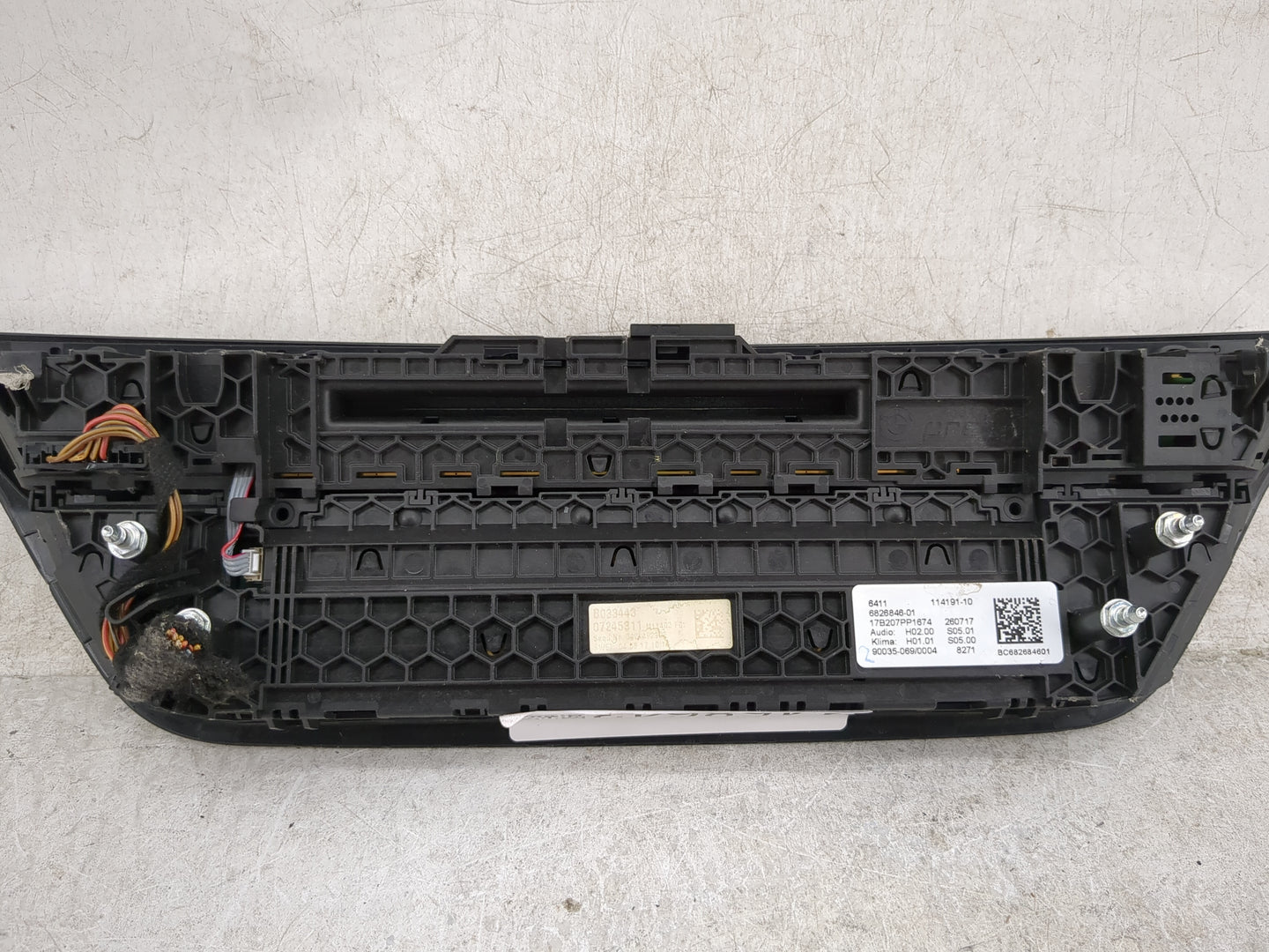 2017-2020 Bmw 530i Climate Control Module Temperature AC/Heater Replacement P/N:6826846-01 Fits Fits 2017 2018 2019 2020 OEM