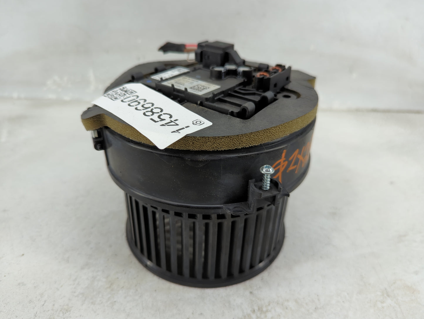 2018 Bmw 530i Heater AC Blower Motor P/N:0130309508 DK409006 Fits OEM Used Auto Parts - Oemusedautoparts1.com
