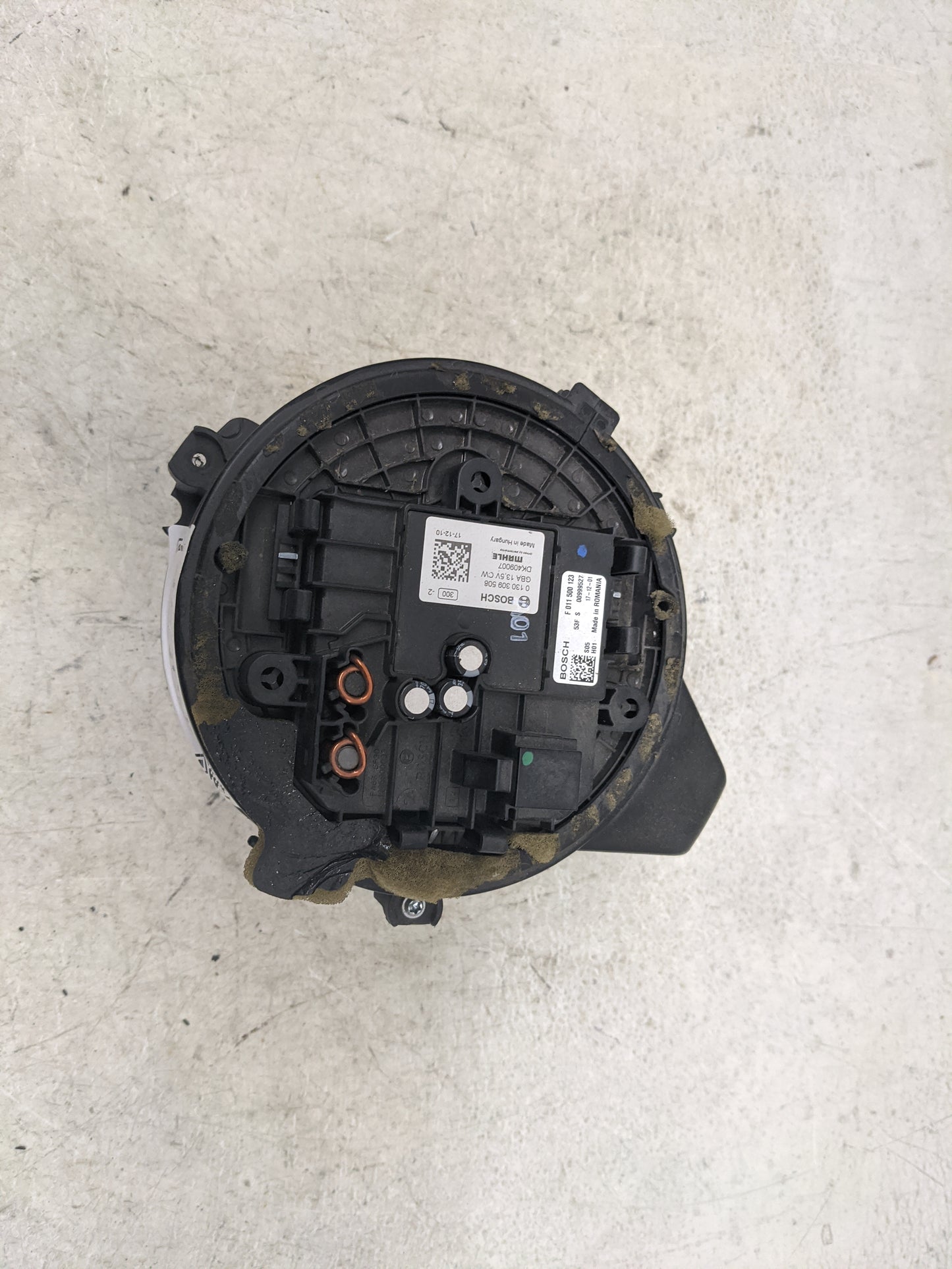 2018 Bmw 530i Heater AC Blower Motor P/N:F011500123 0130309508 Fits OEM Used Auto Parts - Oemusedautoparts1.com