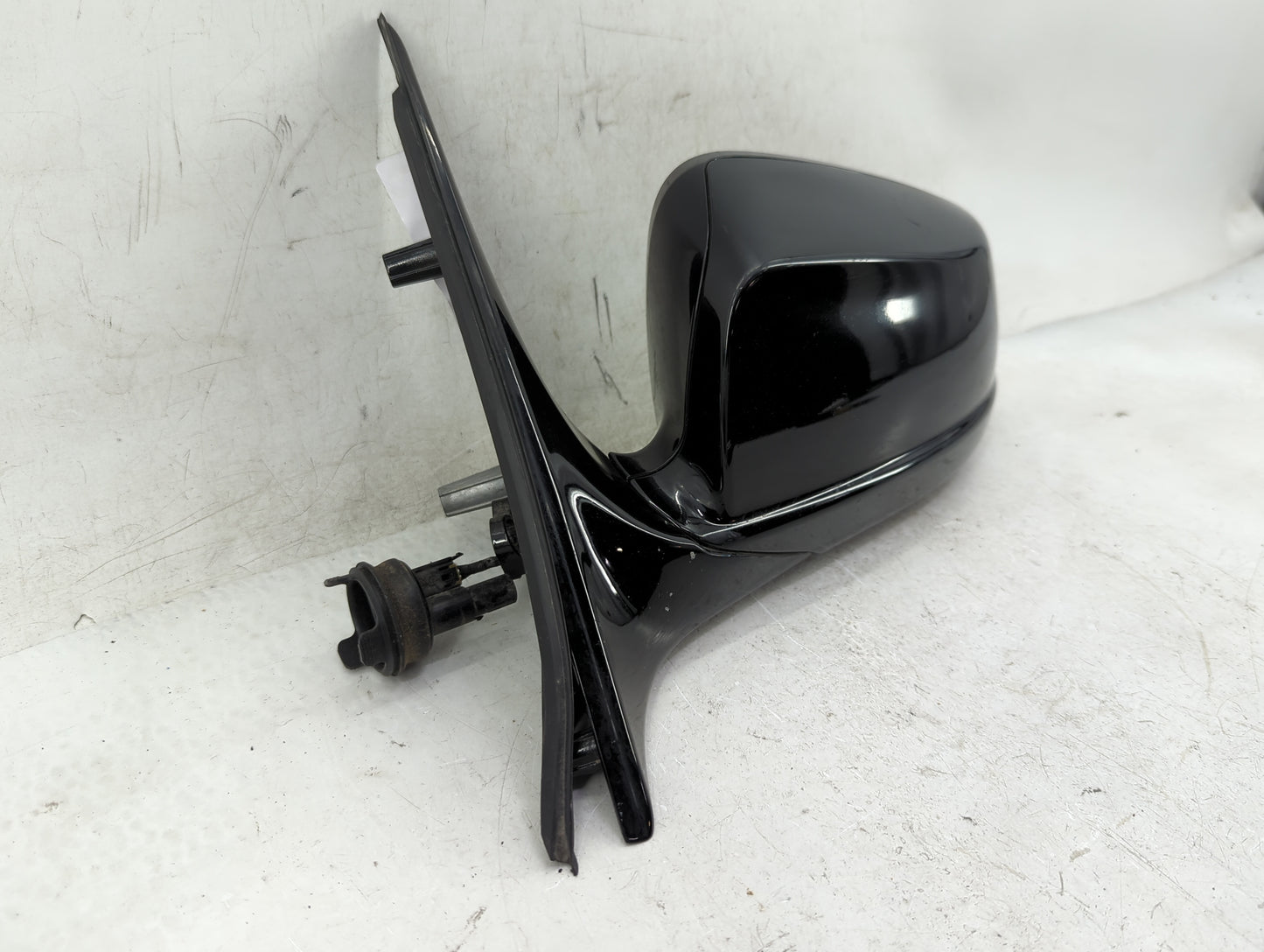 2012-2013 Bmw 535i Driver Side View Mirror - Left Door Mirror OEM Used - Oemusedautoparts1.com