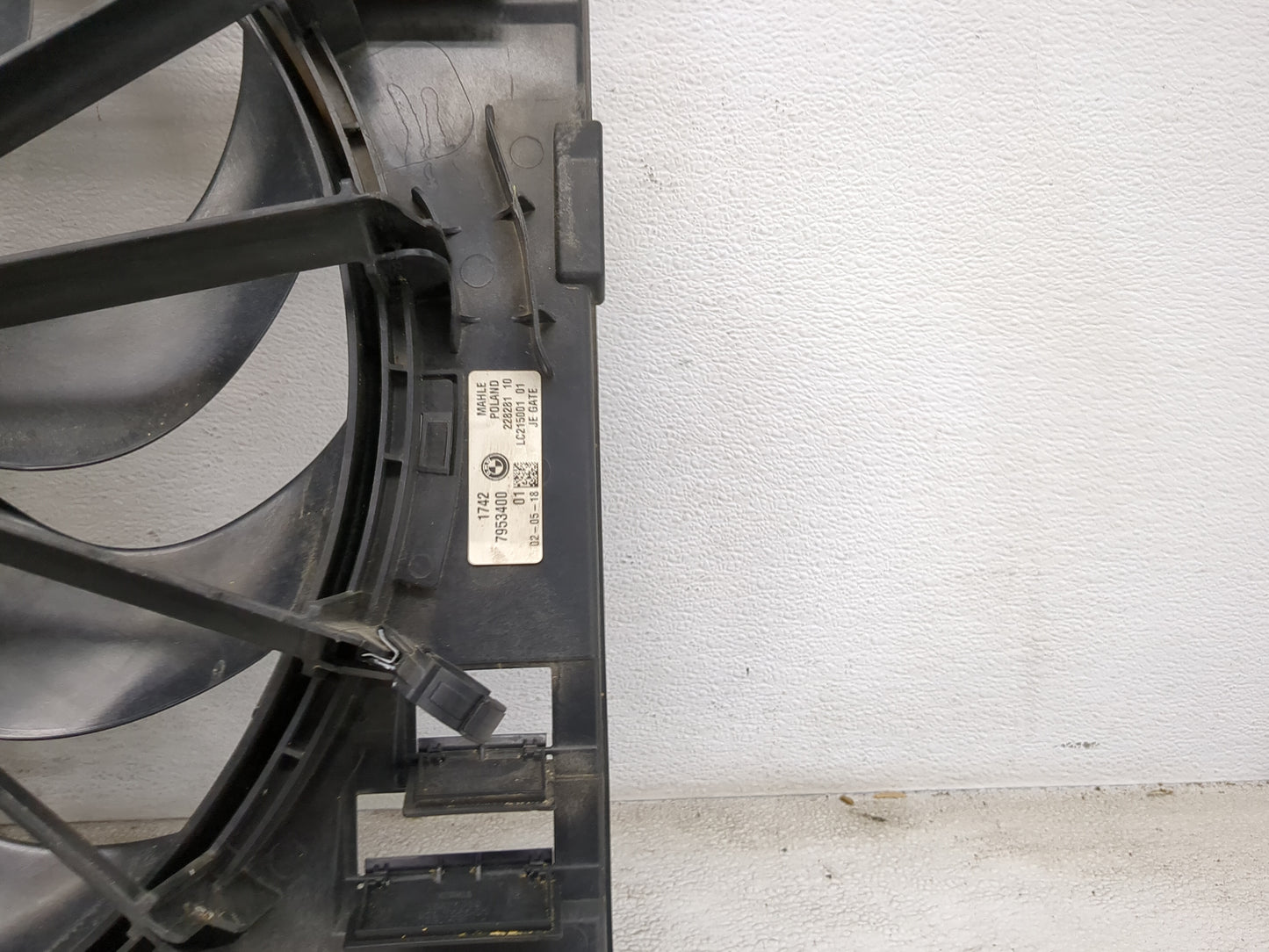 Bmw 540 Electric Radiator Cooling Fan Motor Assembly - Oemusedautoparts1.com