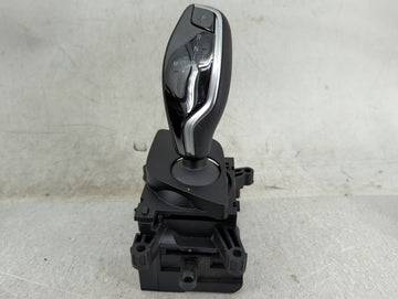 2018 Bmw 540i Floor Console Assembly Shifter - Oemusedautoparts1.com