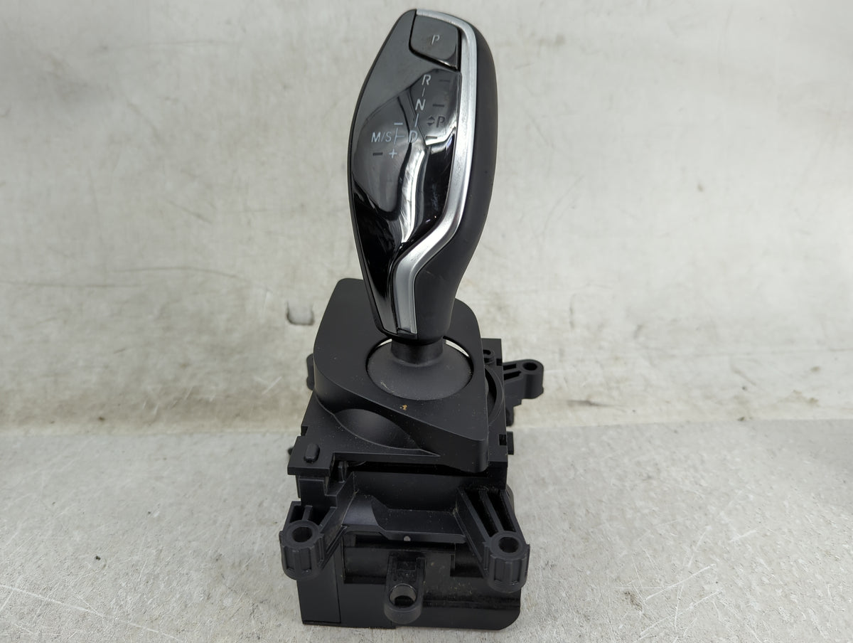 2018 Bmw 540i Floor Console Assembly Shifter 1451373 - Oemusedautoparts1.com