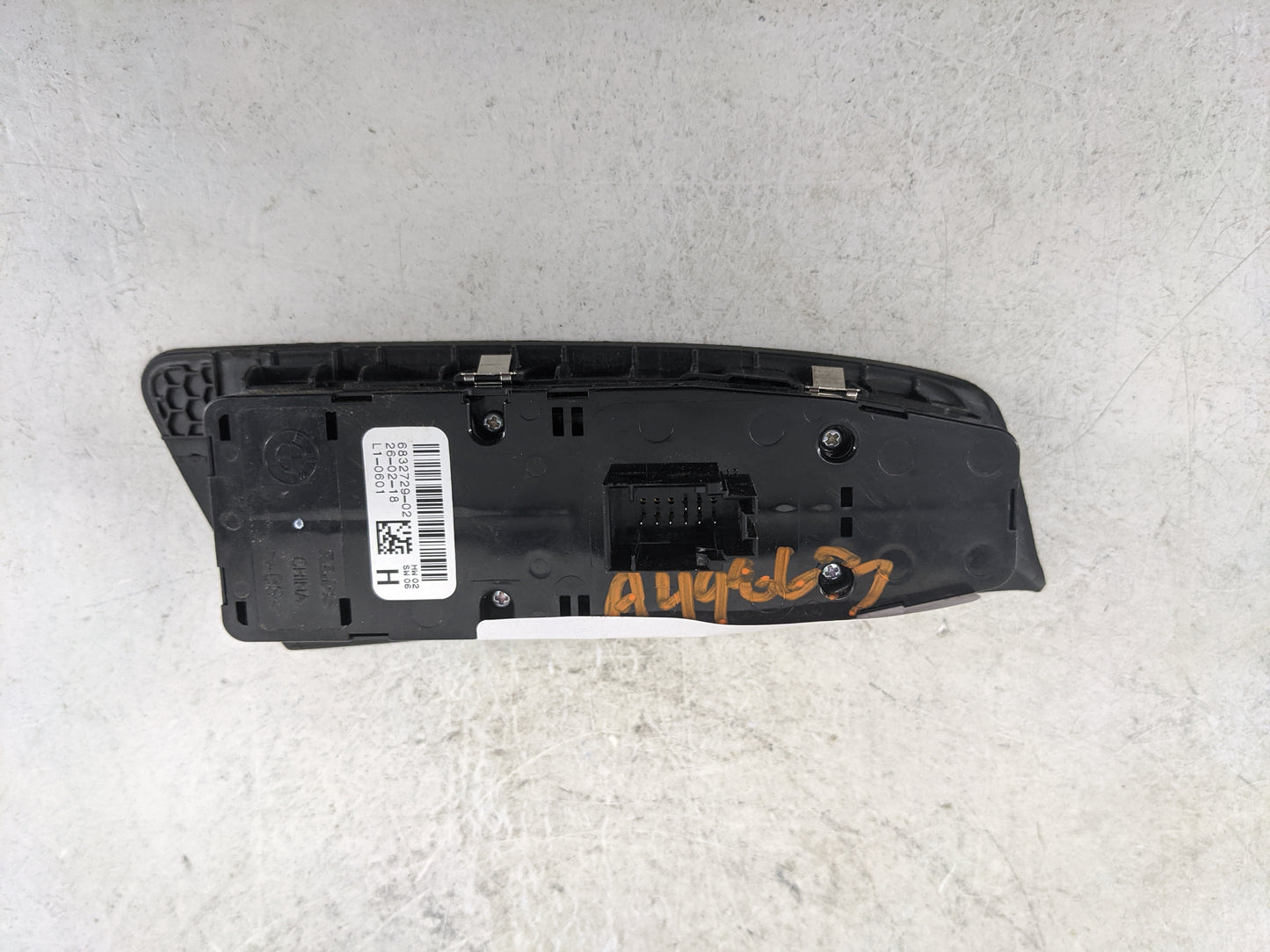 2017-2020 Bmw 540i Master Power Window Switch Replacement Driver Side Left P/N:6832729-02 Fits Fits 2017 2018 2019 2020 OEM 