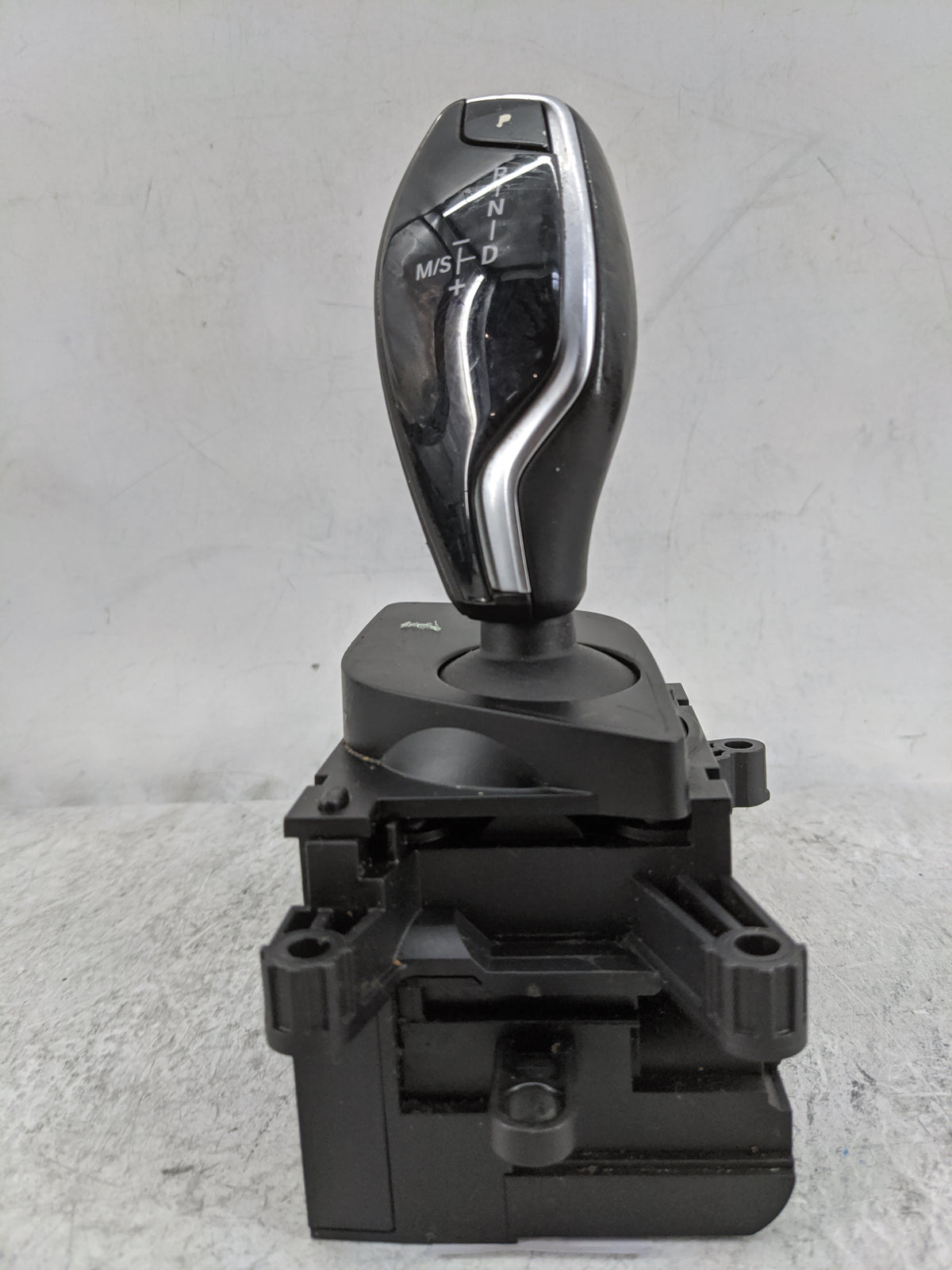 2018 Bmw 540i Floor Console Assembly Shifter 1478524 - Oemusedautoparts1.com