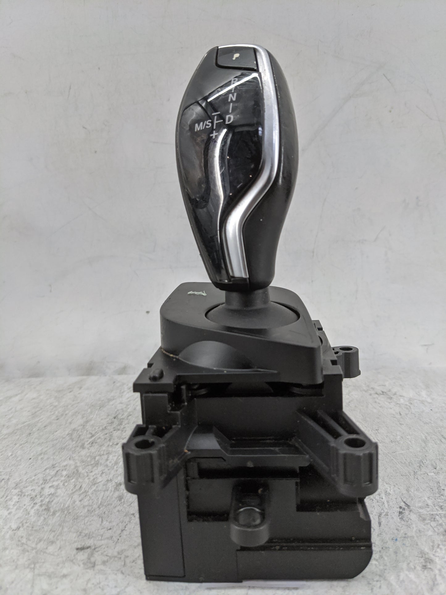 2018 Bmw 540i Floor Console Assembly Shifter 1478524 - Oemusedautoparts1.com
