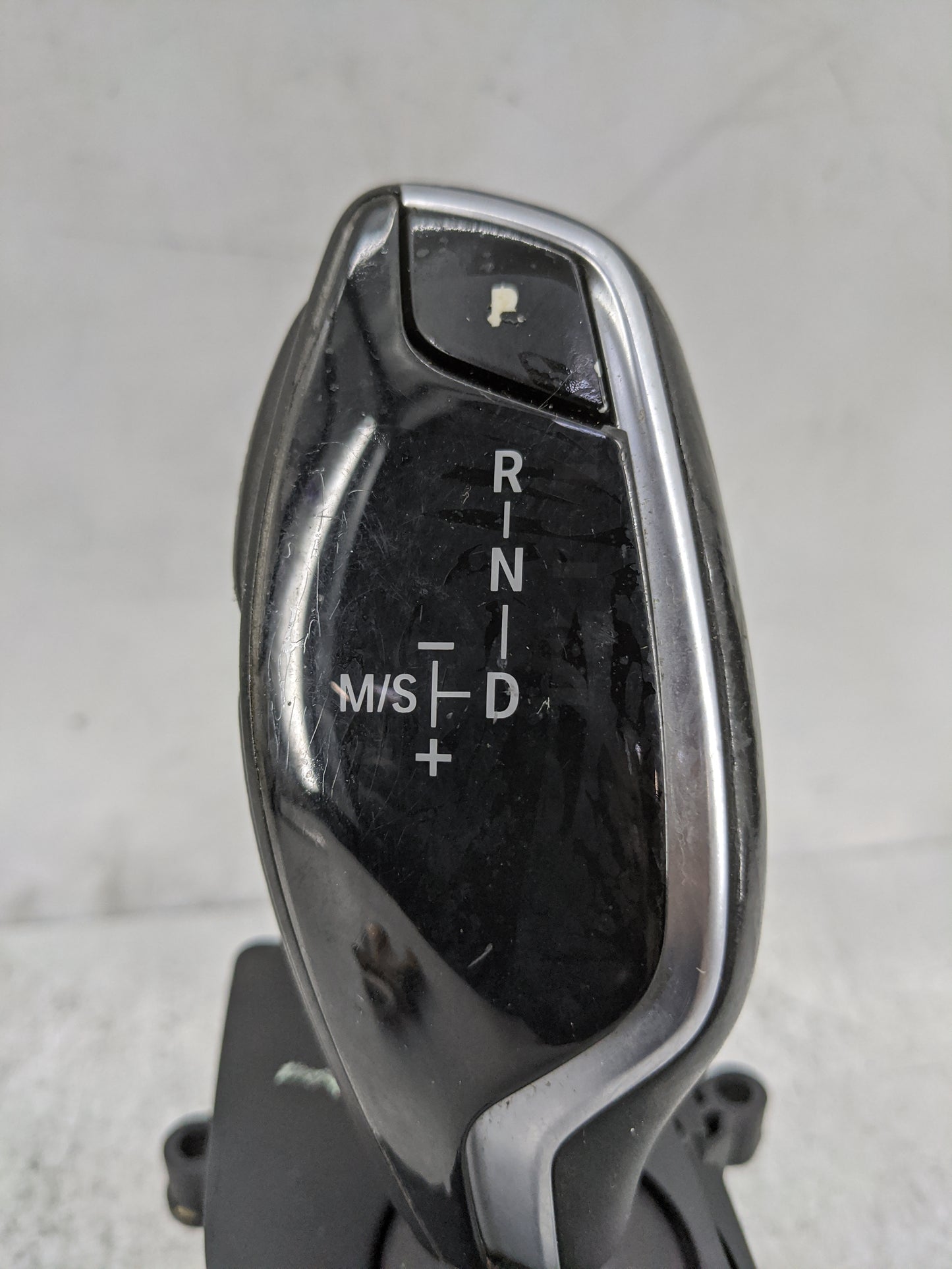 2018 Bmw 540i Floor Console Assembly Shifter 1478524 - Oemusedautoparts1.com