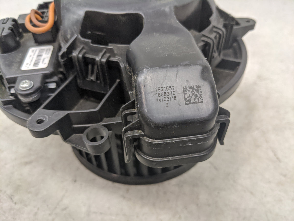 2017-2021 Bmw M240i Heater AC Blower Motor P/N:9319919-01 T954493-A Fits Fits 2012 2013 2014 2015 2016 2017 2018 2019 2020 2