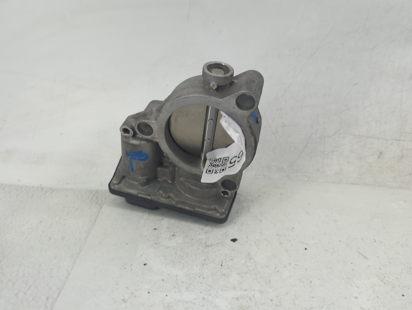 2018-2020 Bmw M5 Throttle Body P/N:A2C80221500 Fits Fits 2016 2017 2018 2019 2020 2021 2022 OEM Used Auto Parts - Oemusedaut