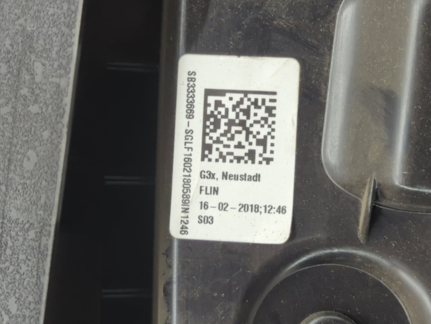 2018 Bmw M5 Front Left Driver Interior Door Panel Trim - Oemusedautoparts1.com