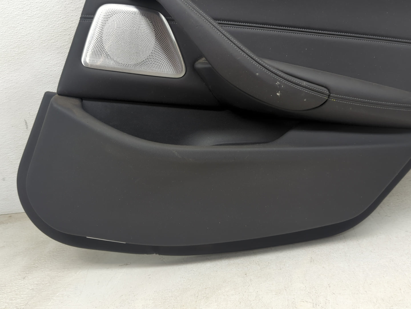2018 Bmw M5 Rear Right Passenger Interior Door Panel Trim - Oemusedautoparts1.com