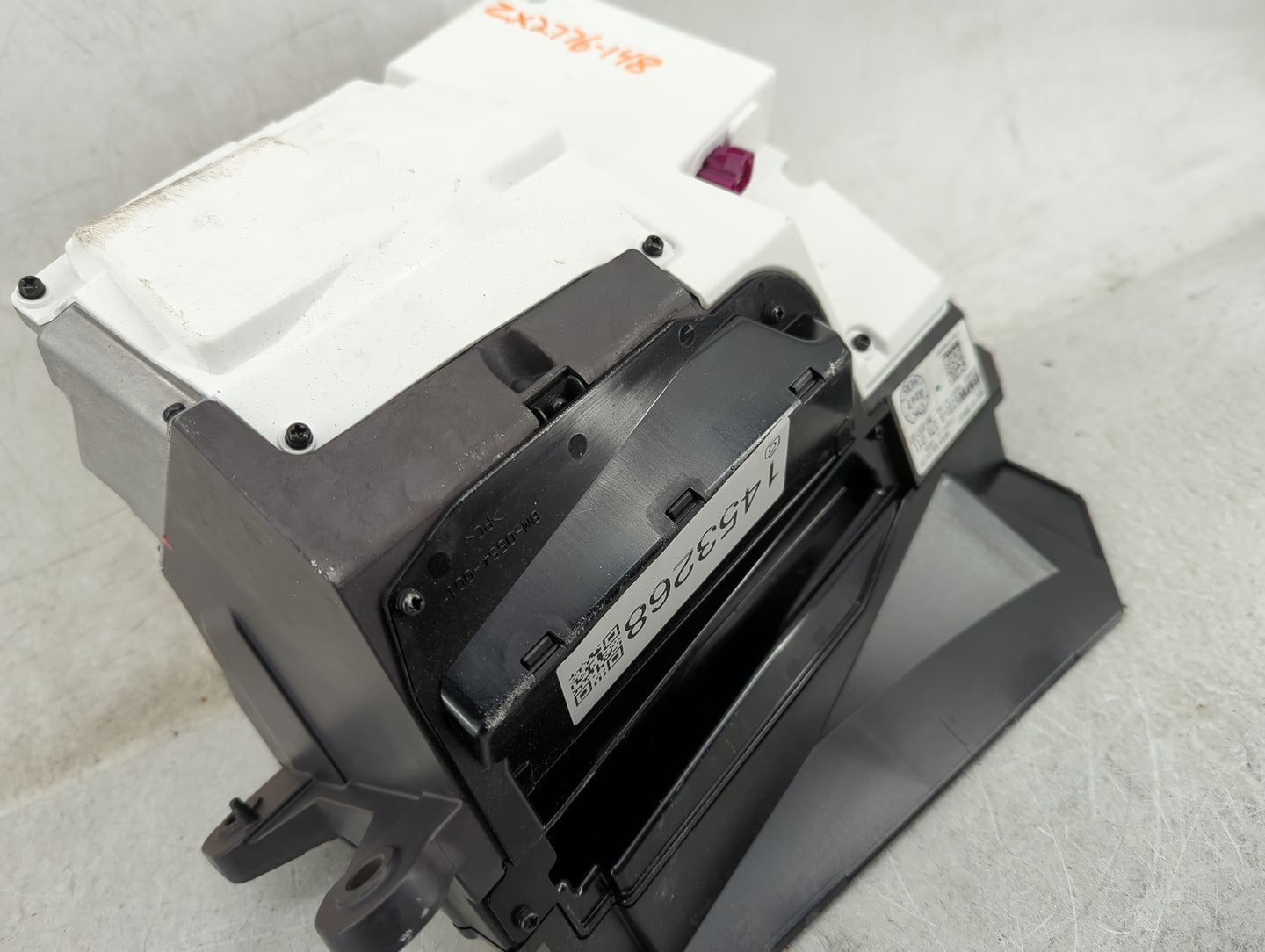 2018-2018 Bmw M5 Information Display Screen 1453268 - Oemusedautoparts1.com