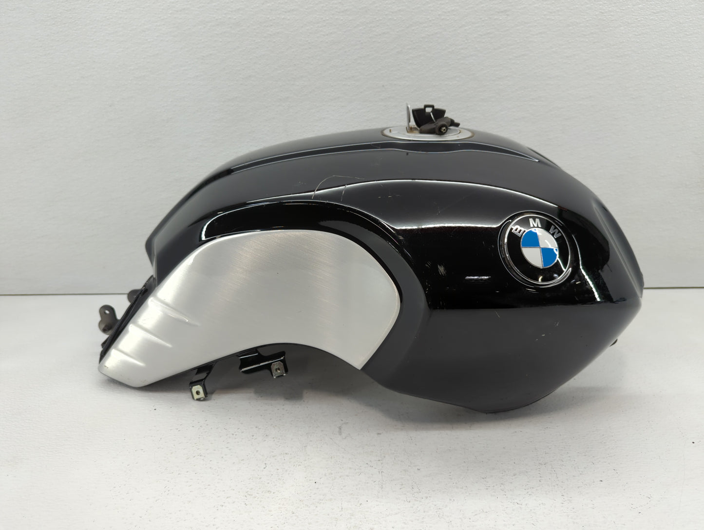 2018 Bmw R Ninet Motorcycle Fuel Gas Petrol Tank Black - Oemusedautoparts1.com