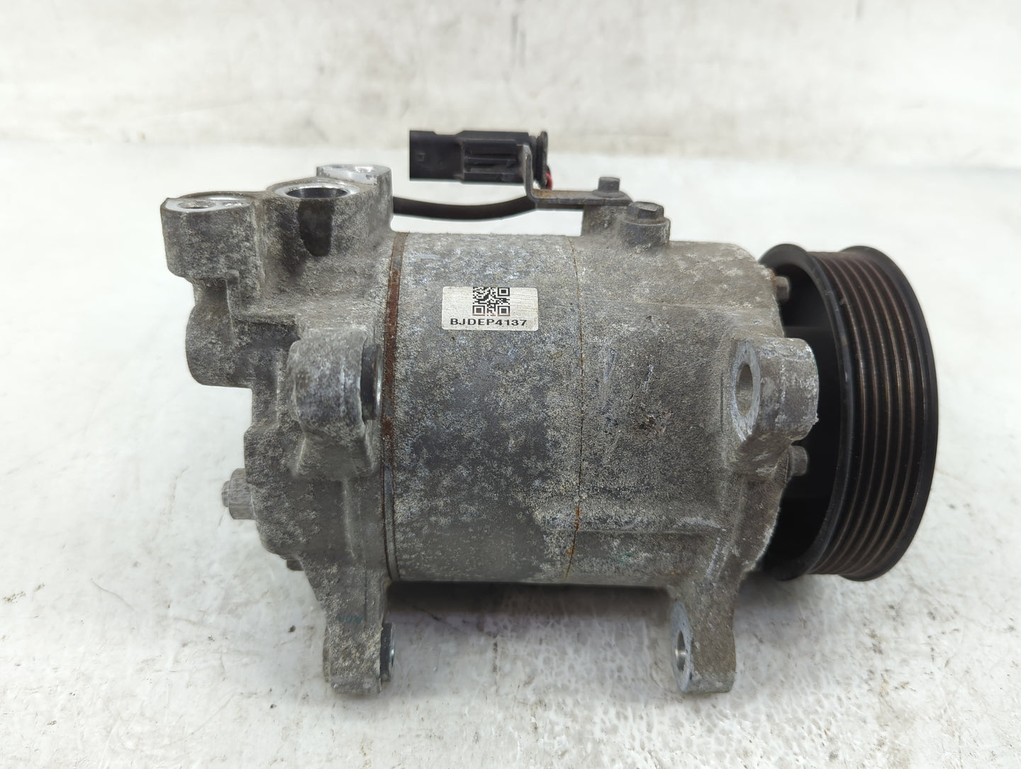 2016-2019 Bmw X1 Air Conditioning A/c Ac Compressor Oem - Oemusedautoparts1.com