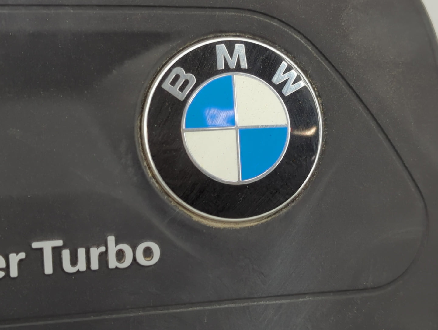 2018 Bmw X1 Engine Cover - Oemusedautoparts1.com