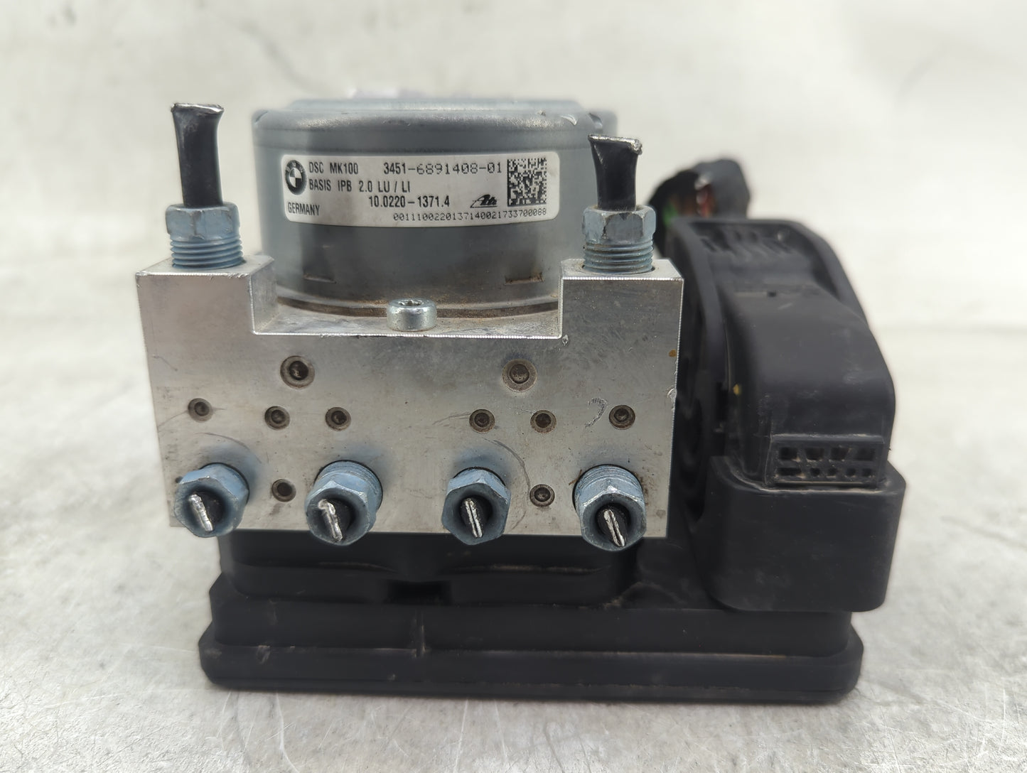 2018-2021 Bmw X1 ABS Pump Control Module Replacement P/N:6 891 409 Fits Fits 2016 2017 2018 2019 2020 2021 OEM Used Auto Par