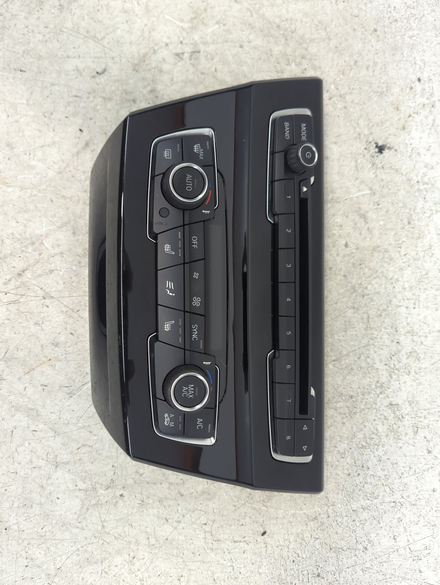 2016-2018 Bmw X1 Climate Control Module Temperature AC/Heater Replacement P/N:9371462-03 9371465-04 Fits OEM Used Auto Parts