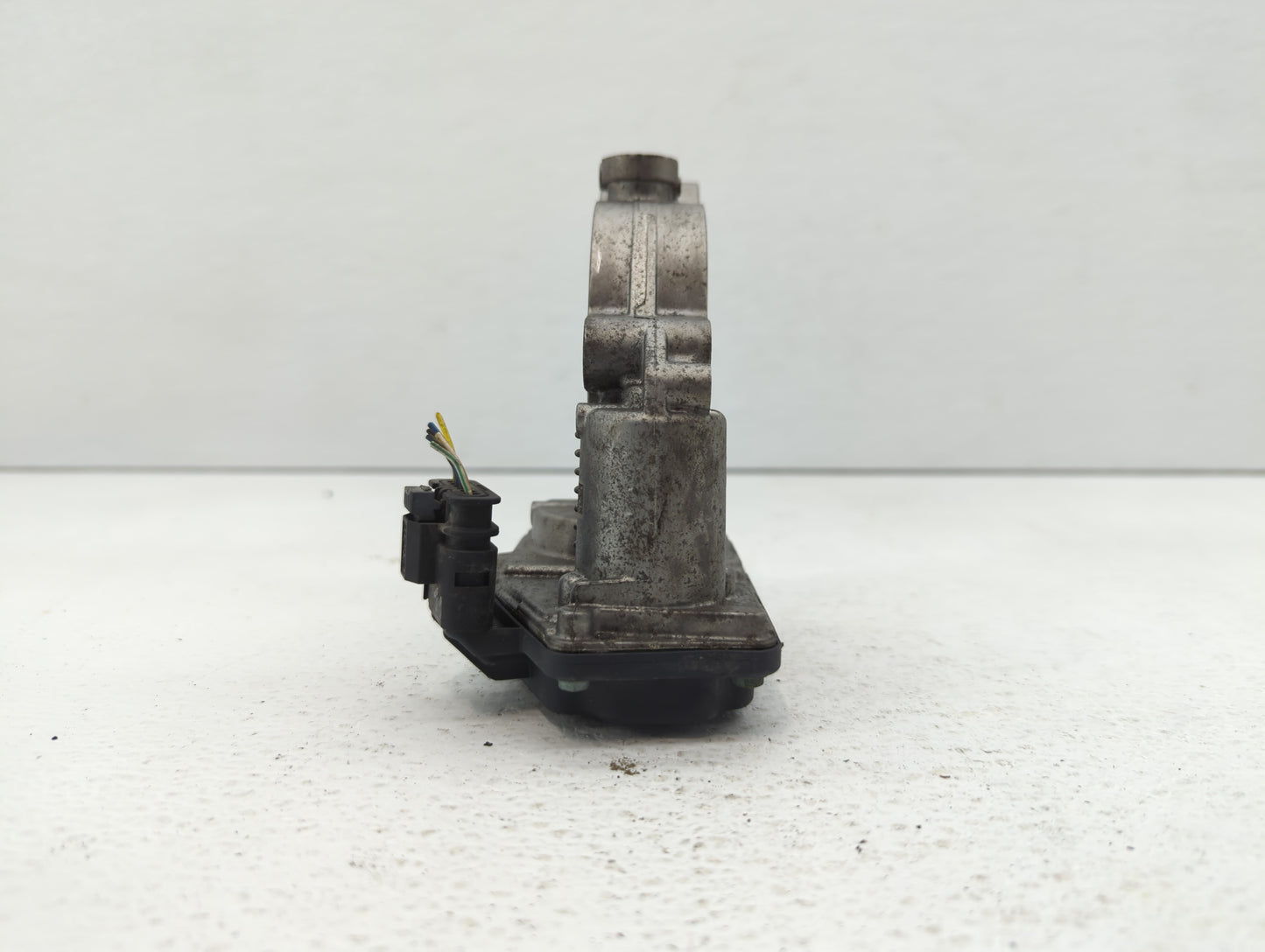 2016-2022 Bmw X1 Throttle Body P/N:7 619 008 7619008 Fits Fits 2016 2017 2018 2019 2020 2021 2022 OEM Used Auto Parts - Oemu