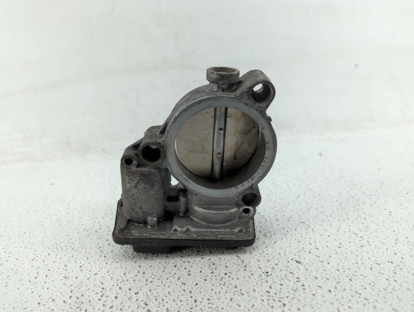 2016-2022 Bmw X1 Throttle Body P/N:7 619 008 7619008 Fits Fits 2016 2017 2018 2019 2020 2021 2022 OEM Used Auto Parts - Oemu