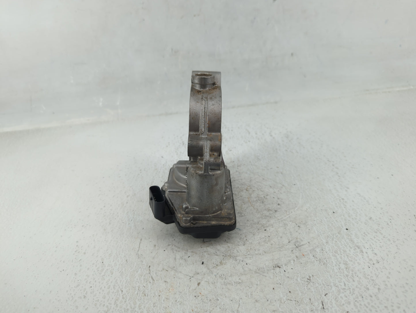 2018 Bmw X1 Throttle Body P/N:7 619 008 A2C15022400 Fits OEM Used Auto Parts - Oemusedautoparts1.com