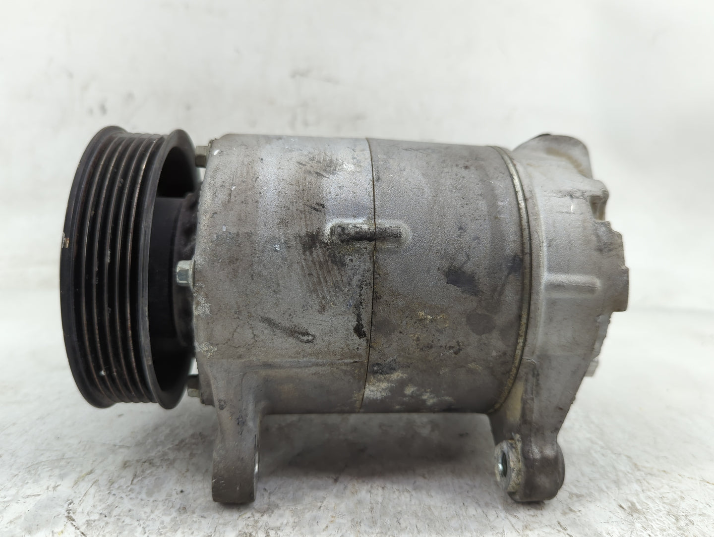 2018-2019 Bmw X2 Air Conditioning A/c Ac Compressor Oem - Oemusedautoparts1.com