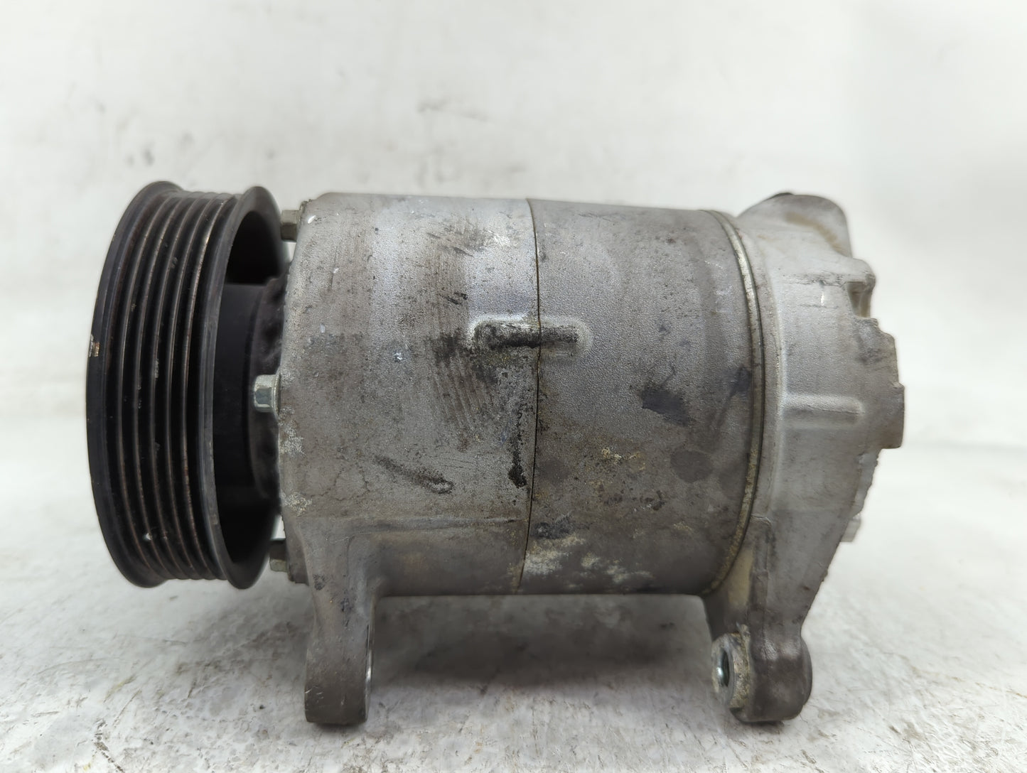 2018-2019 Bmw X2 Air Conditioning A/c Ac Compressor Oem - Oemusedautoparts1.com