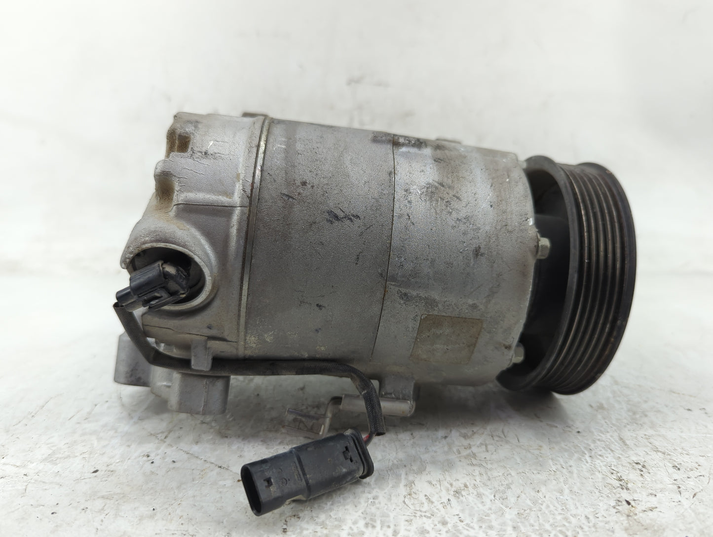 2018-2019 Bmw X2 Air Conditioning A/c Ac Compressor Oem - Oemusedautoparts1.com
