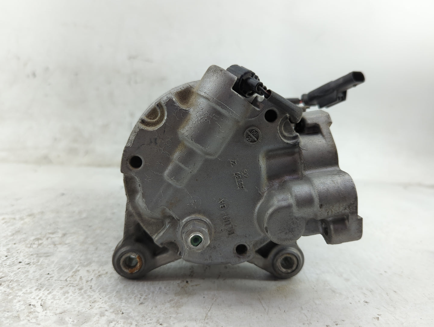 2018-2019 Bmw X2 Air Conditioning A/c Ac Compressor Oem - Oemusedautoparts1.com